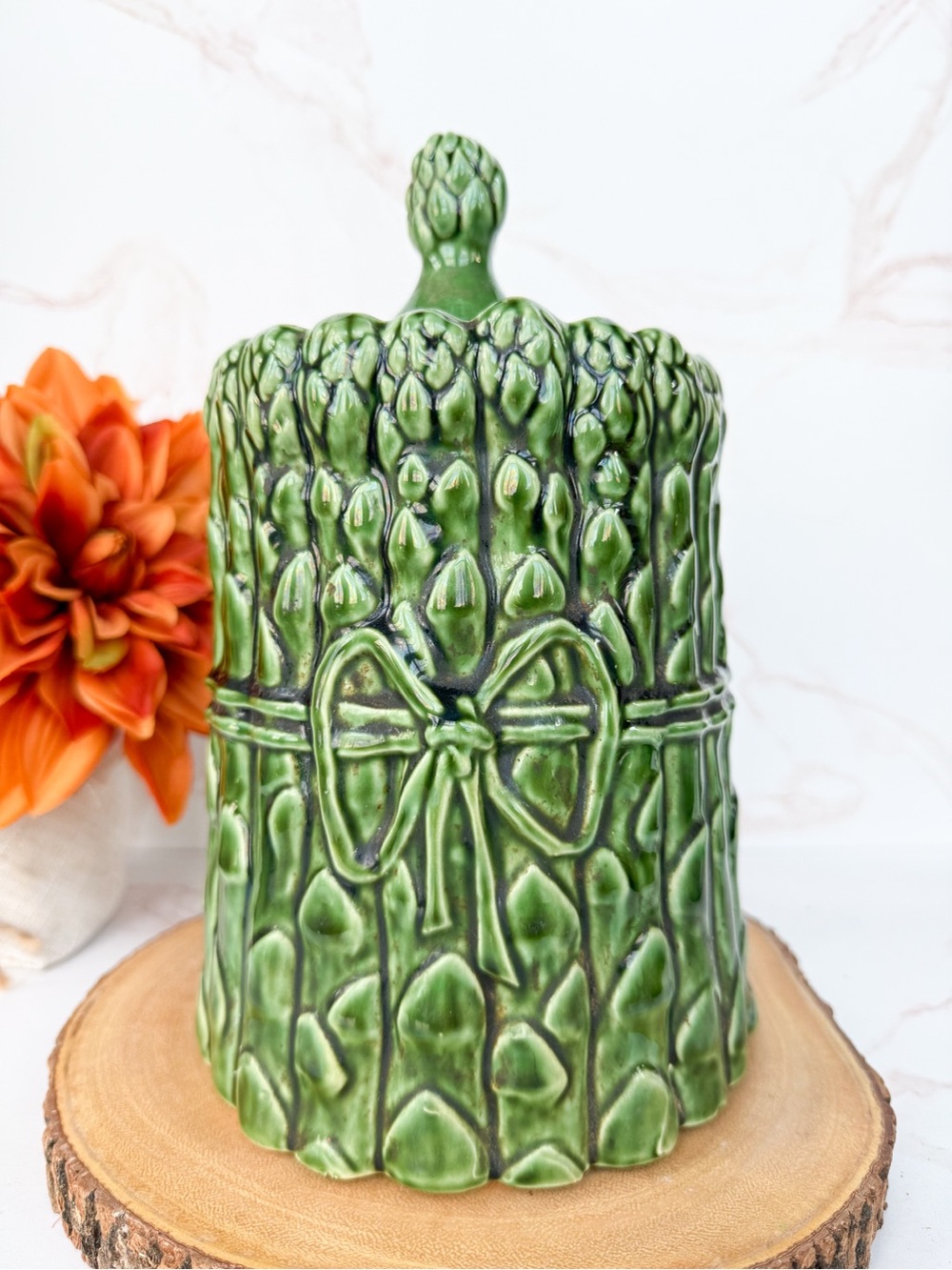 Vintage 1970s Majolica-Style Asparagus & Bow Lidded Cookie Jar